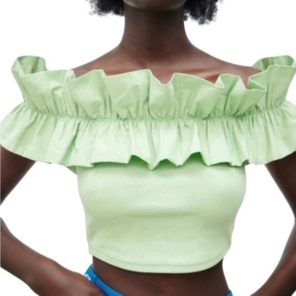 NWT Zara Green Ruffle Off the Shoulder Crop Top Size Medium - Picture 1 of 14